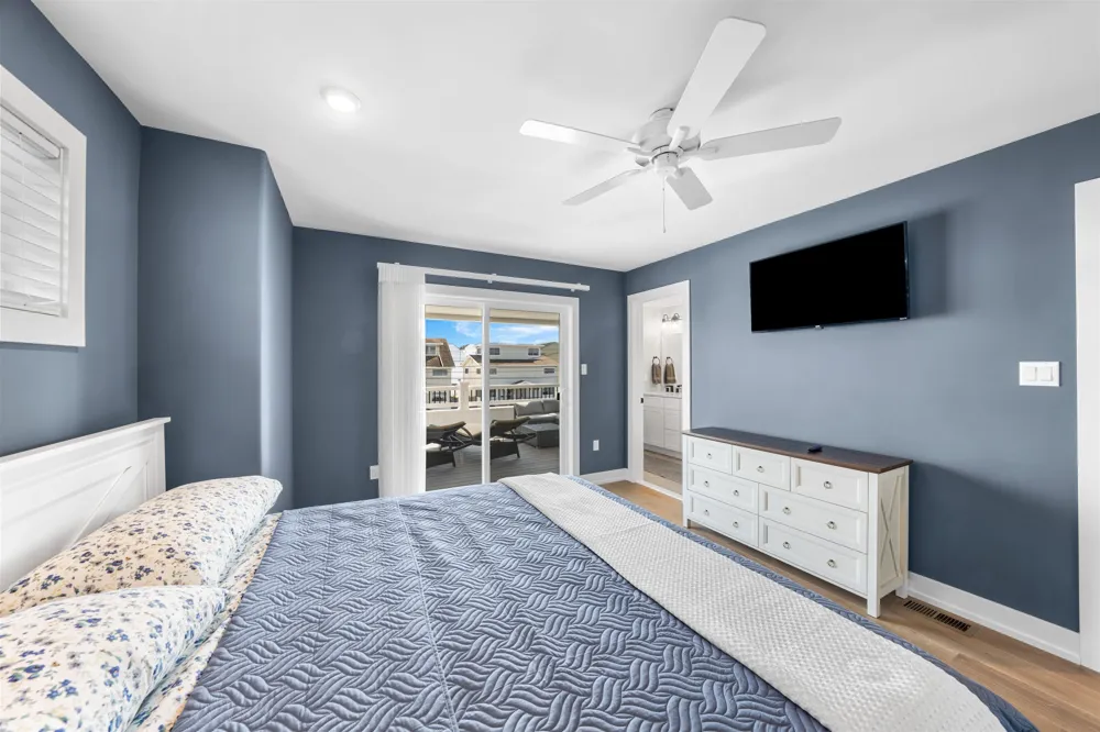 129 79th st Sea Isle City, NJ 08243