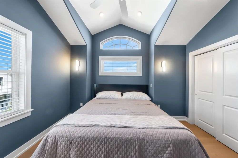 129 79th st Sea Isle City, NJ 08243