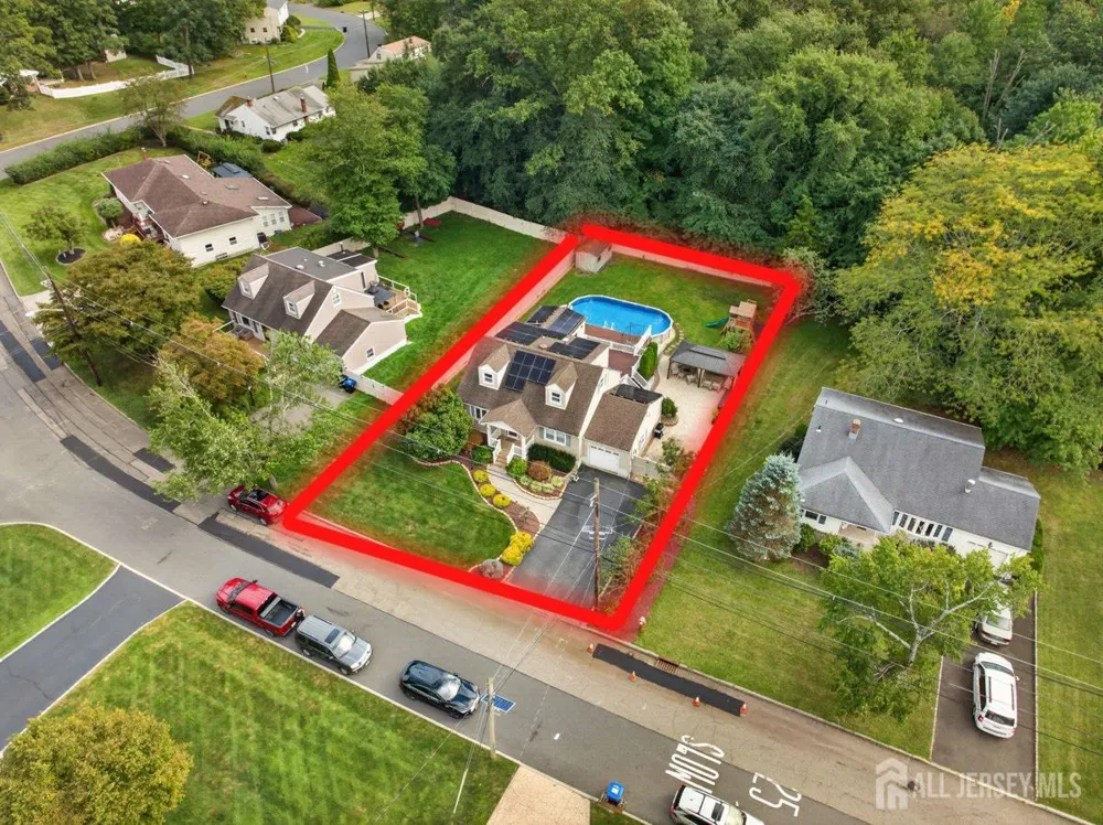 36 Sherwood Avenue East Brunswick, NJ 08816