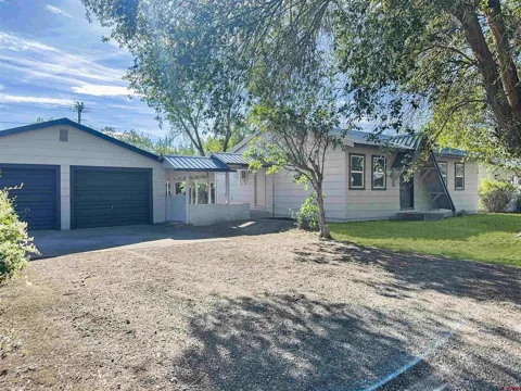 206 S Valley Road