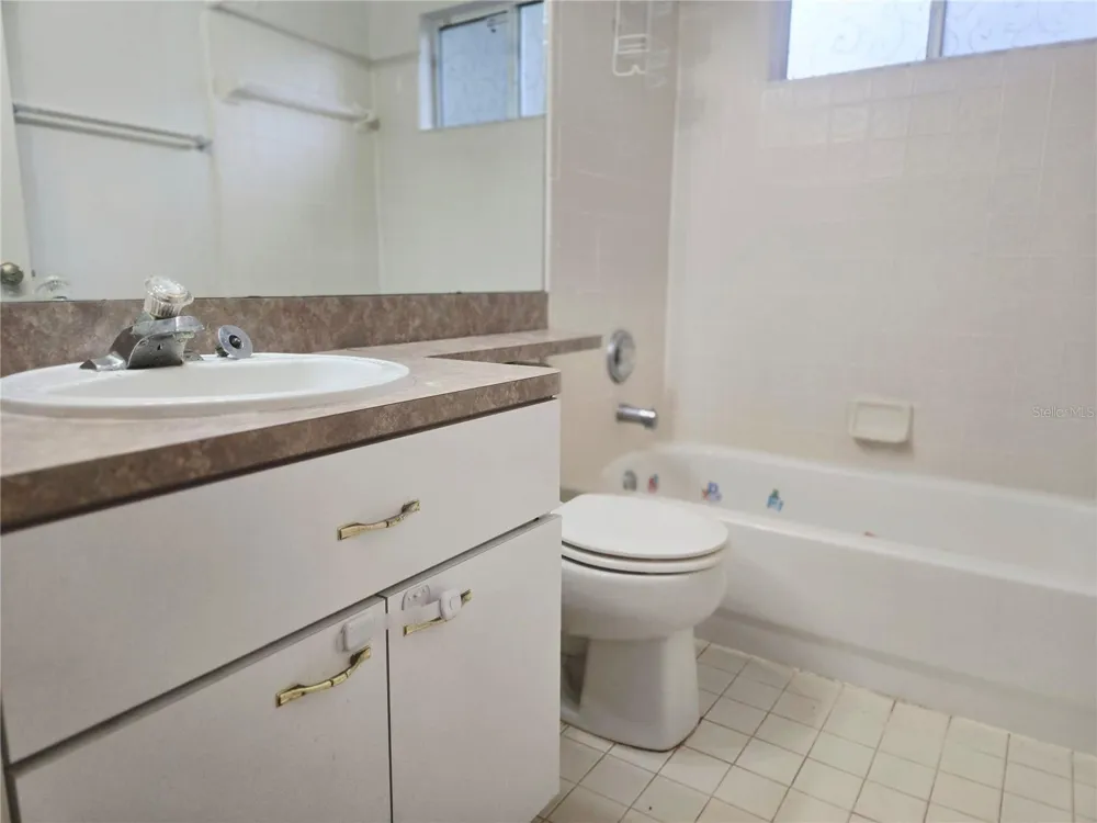 4423 NW 36TH STREET Gainesville, FL 32605