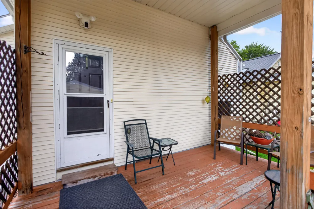 531 7th Street Leoni Township, MI 49254