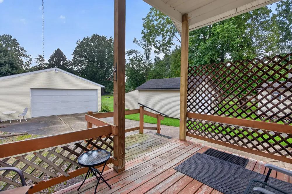 531 7th Street Leoni Township, MI 49254
