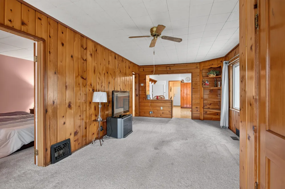 531 7th Street Leoni Township, MI 49254