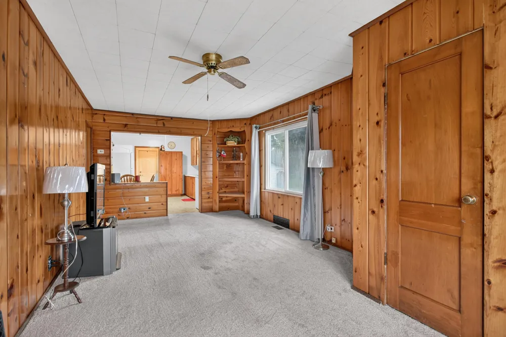531 7th Street Leoni Township, MI 49254