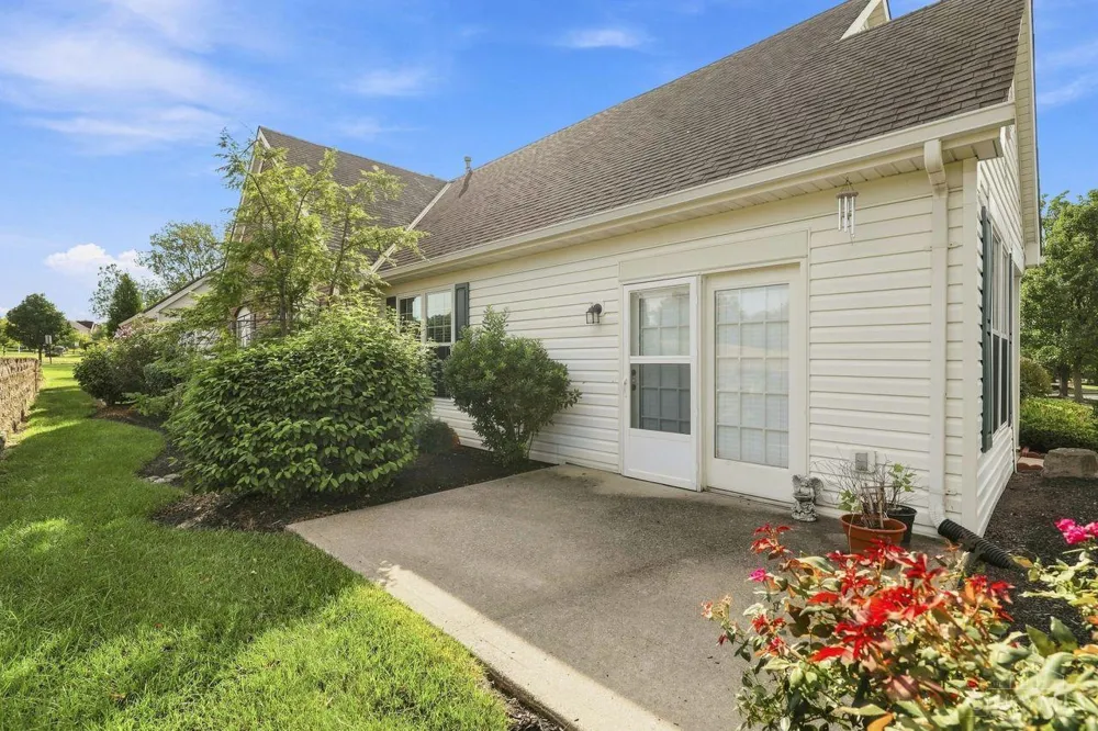 2850 Ashton Circle Fairfield, OH 45011