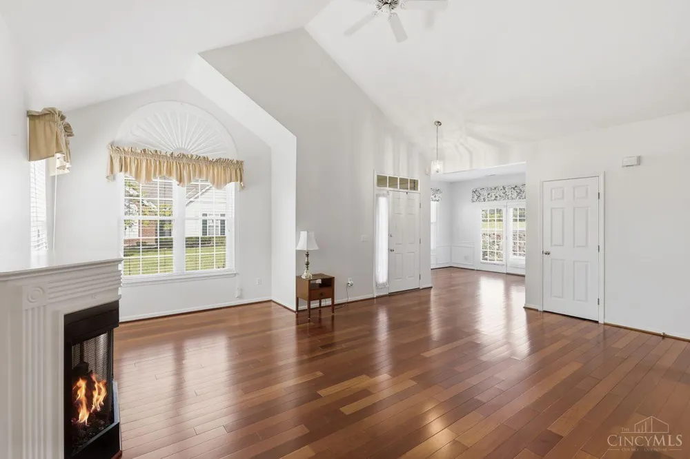 2850 Ashton Circle Fairfield, OH 45011