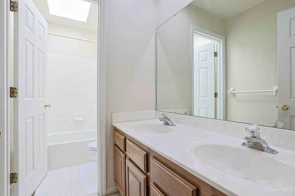 11715 Kemperwoods Drive Symmes, OH 45249