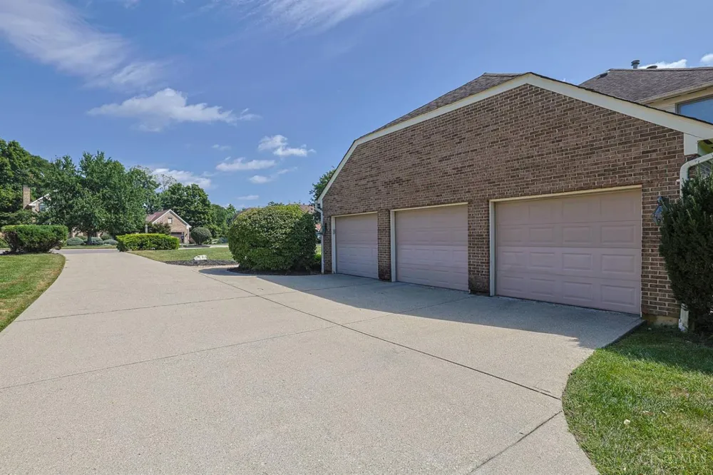 11715 Kemperwoods Drive Symmes, OH 45249