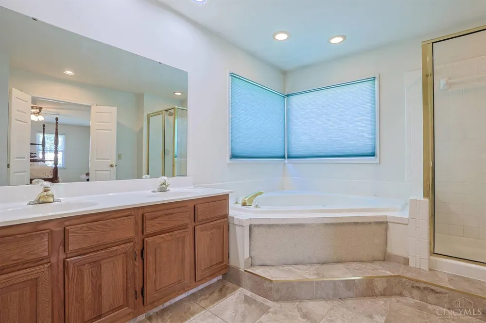 11715 Kemperwoods Drive Symmes, OH 45249