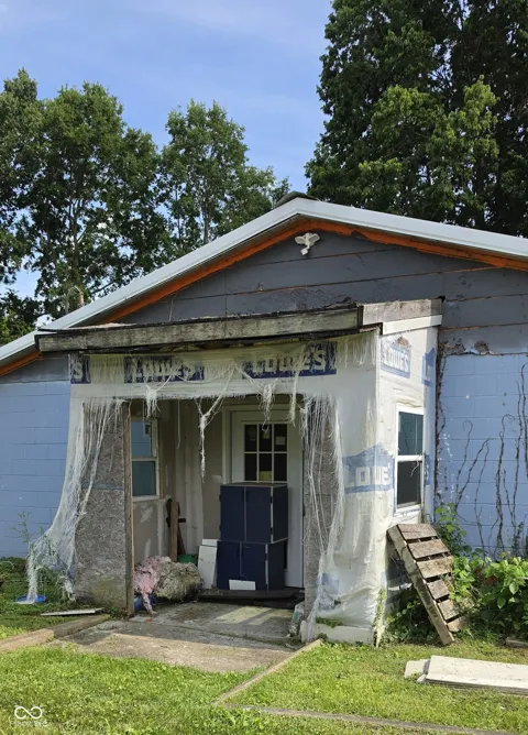 371 W Douglas Street