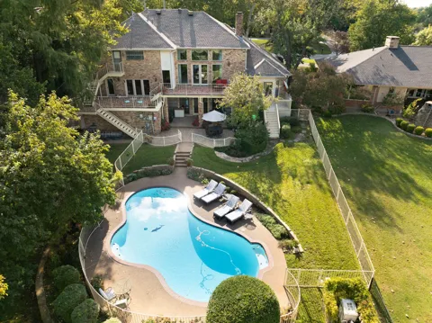 3316 S Country Club Road