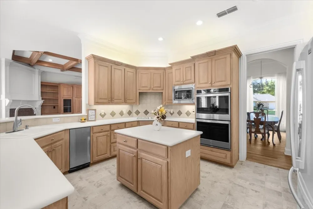 302 Skyline Drive Trophy Club, TX 76262