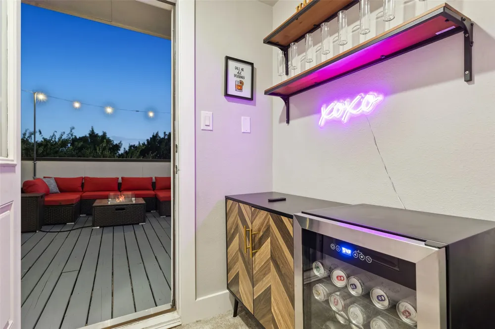 5914 Lindell Avenue #400 Dallas, TX 75206
