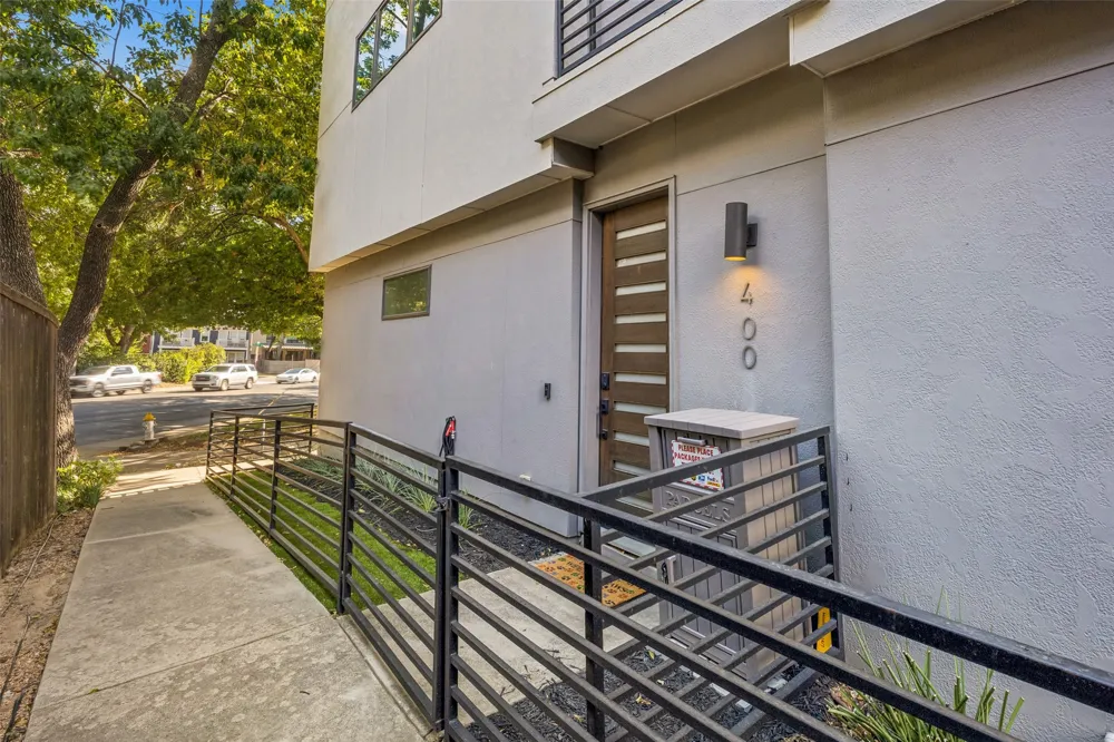 5914 Lindell Avenue #400 Dallas, TX 75206