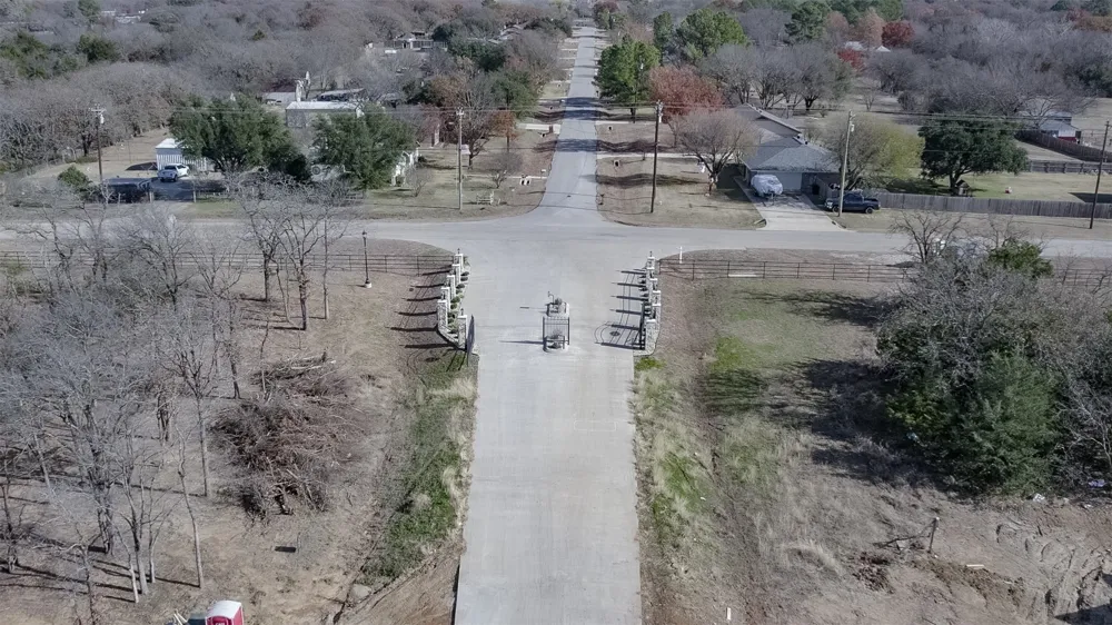 1665 Private Access 60200 Burleson, TX 76028