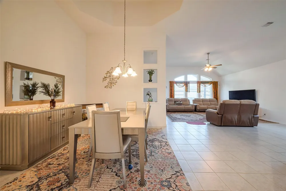5819 Southern Rose Lane Rosenberg, TX 77469