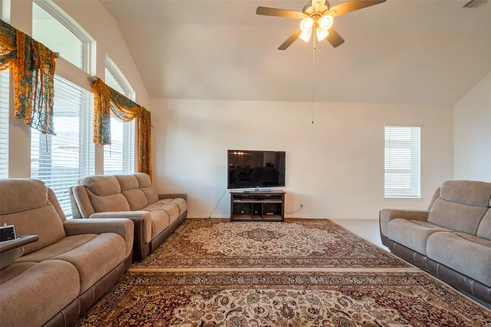 5819 Southern Rose Lane Rosenberg, TX 77469
