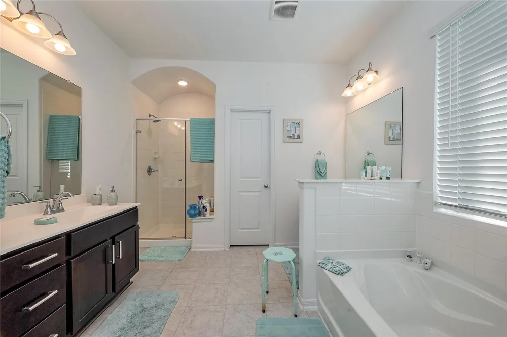 5819 Southern Rose Lane Rosenberg, TX 77469