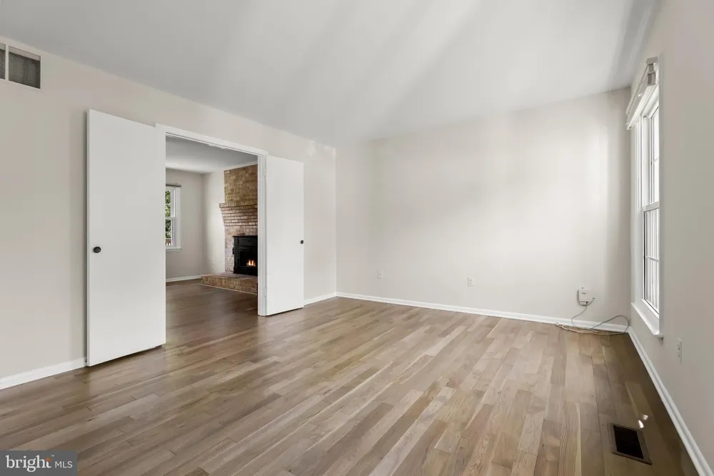 8085 WOODLOO DRIVE NE Ellicott City, MD 21043
