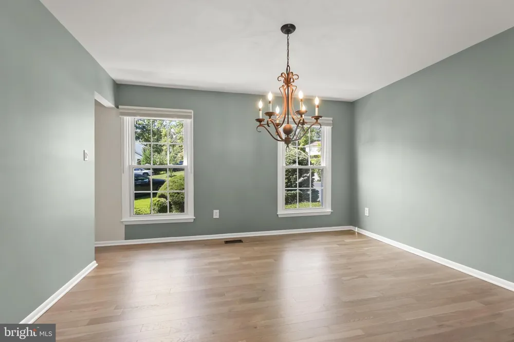 8085 WOODLOO DRIVE NE Ellicott City, MD 21043