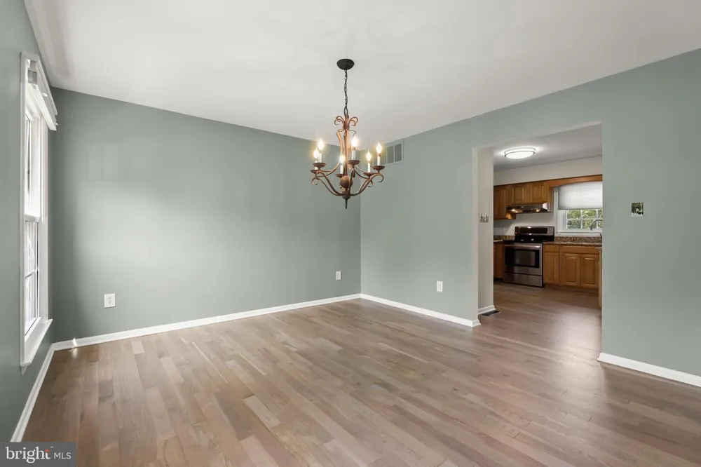 8085 WOODLOO DRIVE NE Ellicott City, MD 21043