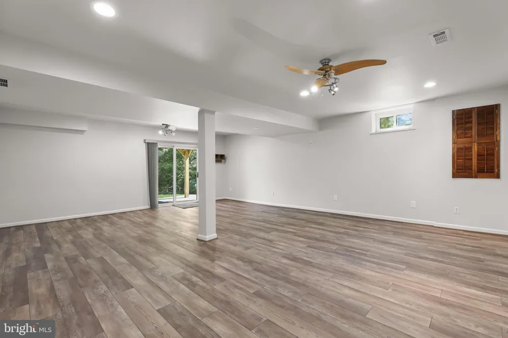 8085 WOODLOO DRIVE NE Ellicott City, MD 21043