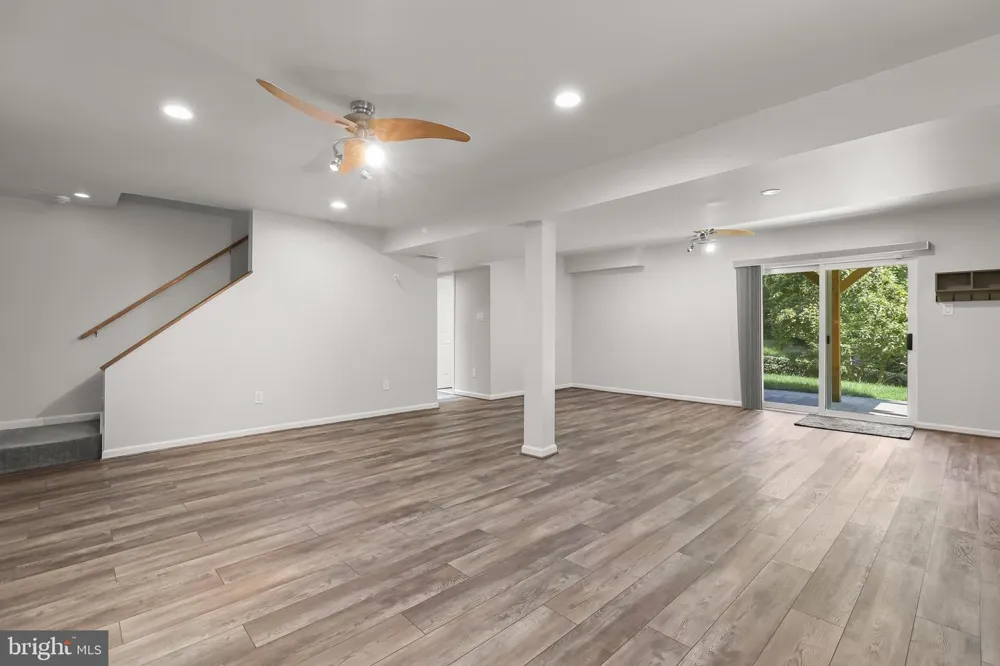 8085 WOODLOO DRIVE NE Ellicott City, MD 21043