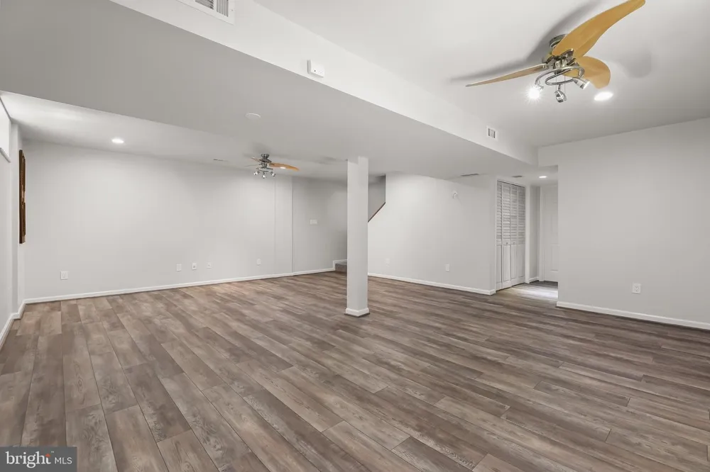 8085 WOODLOO DRIVE NE Ellicott City, MD 21043