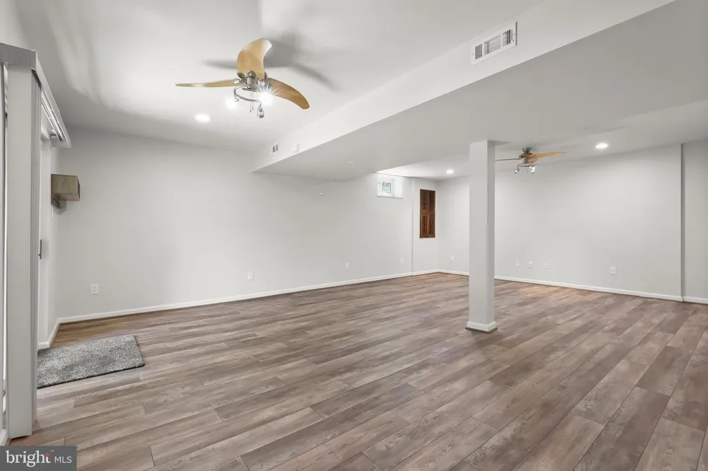 8085 WOODLOO DRIVE NE Ellicott City, MD 21043