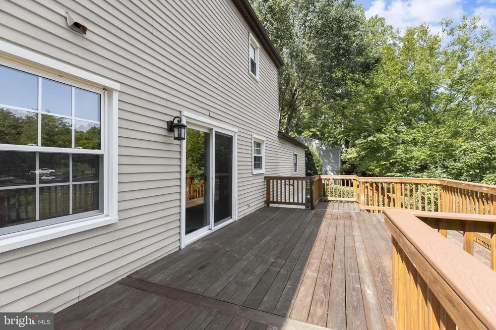 8085 WOODLOO DRIVE NE Ellicott City, MD 21043