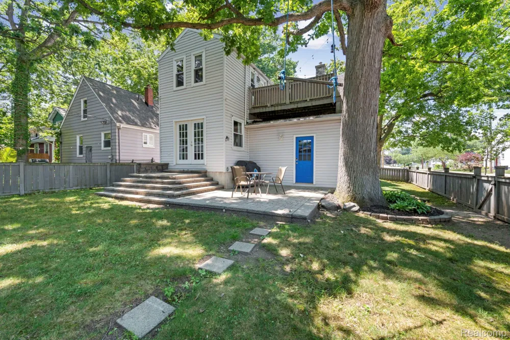 1103 Hoffman Avenue Royal Oak City, MI 48067