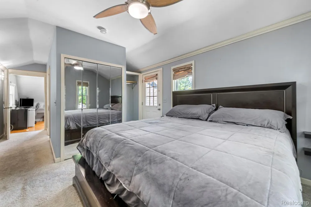 1103 Hoffman Avenue Royal Oak City, MI 48067