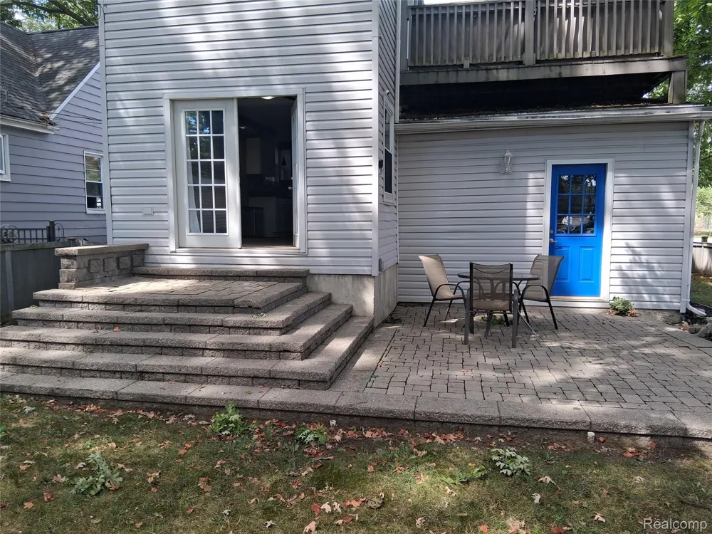 1103 Hoffman Avenue Royal Oak City, MI 48067