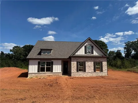 1098 Windy Hill Road