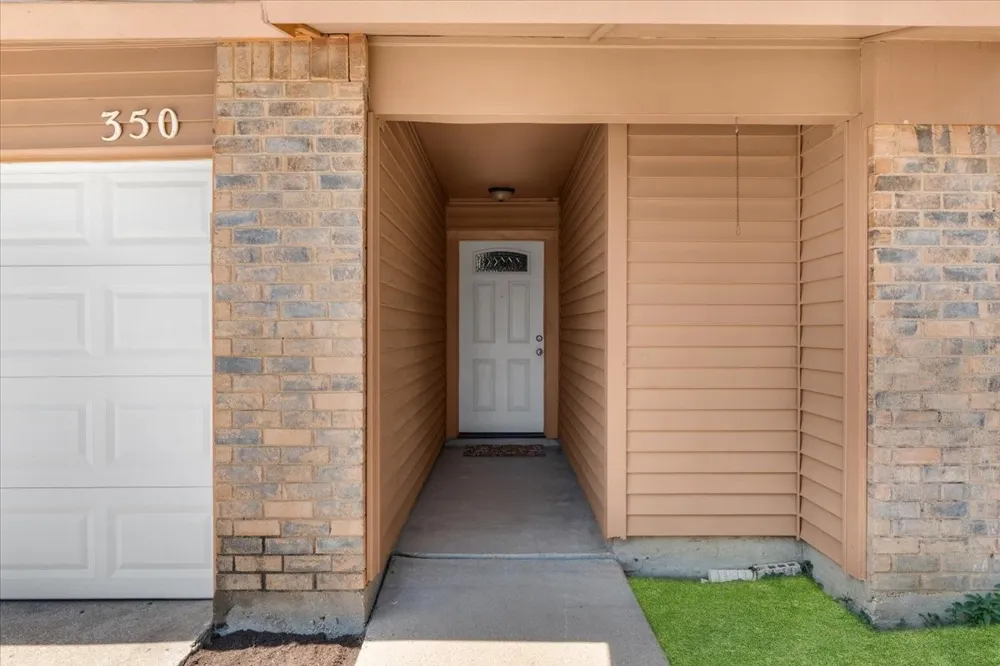 350 Ridgecrest Saginaw, TX 76179