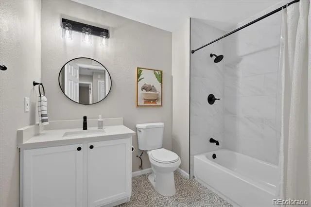 4221 S Blackhawk Circle #7C Aurora, CO 80014
