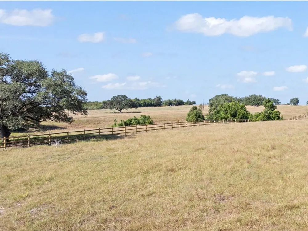 2961 Fm 956 Schulenburg, TX 78956