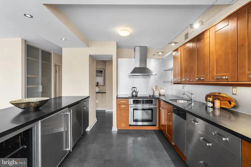 224 W RITTENHOUSE SQUARE #2116 Philadelphia, PA 19103