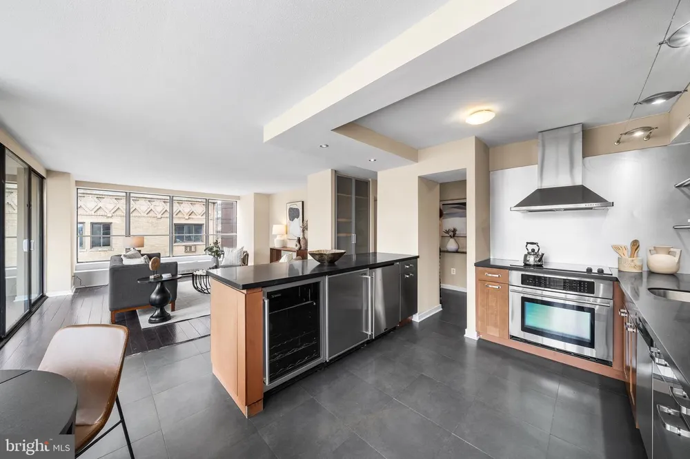 224 W RITTENHOUSE SQUARE #2116 Philadelphia, PA 19103