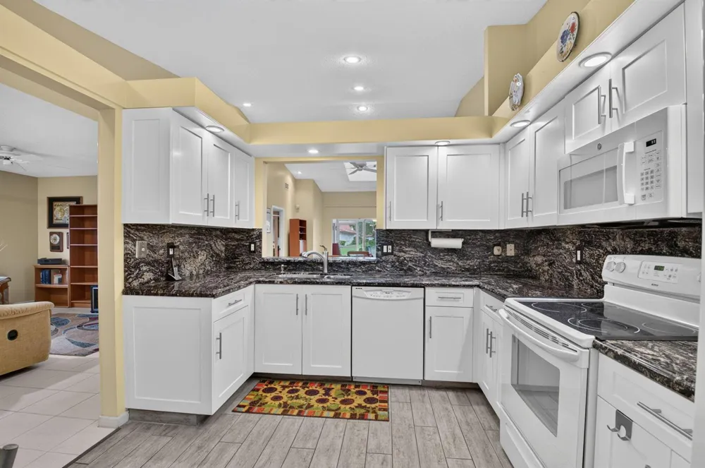 6367 Pointe Pleasant Circle Delray Beach, FL 33484