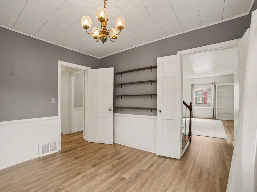 3554 Mccracken Street Norton Shores, MI 49441