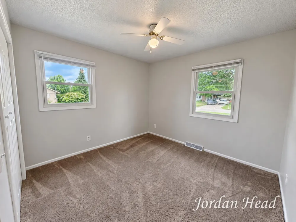 11335 Valley View Avenue Allendale, MI 49401