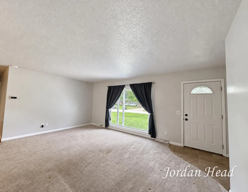 11335 Valley View Avenue Allendale, MI 49401