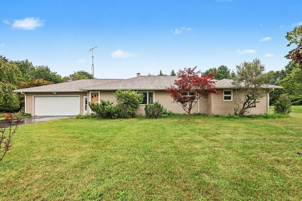 2891 71 1/2 STREET South Haven, MI 49090
