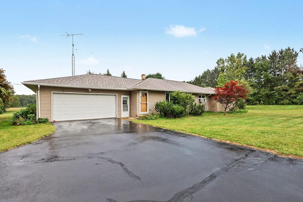 2891 71 1/2 STREET South Haven, MI 49090