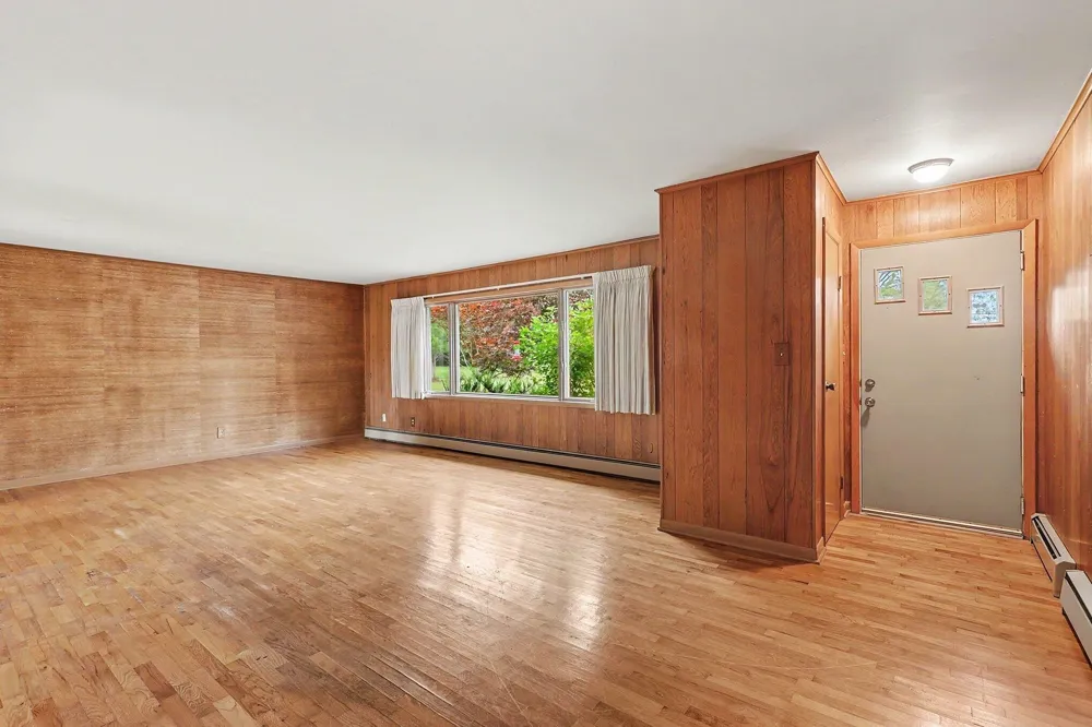 2891 71 1/2 STREET South Haven, MI 49090