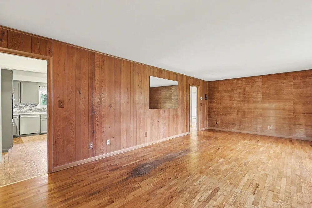 2891 71 1/2 STREET South Haven, MI 49090