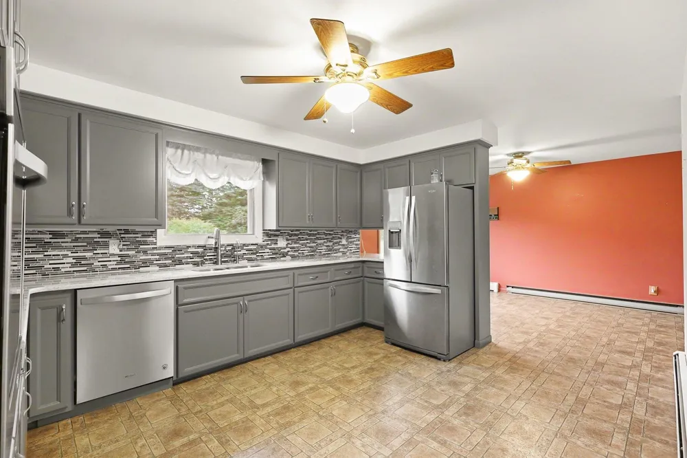 2891 71 1/2 STREET South Haven, MI 49090
