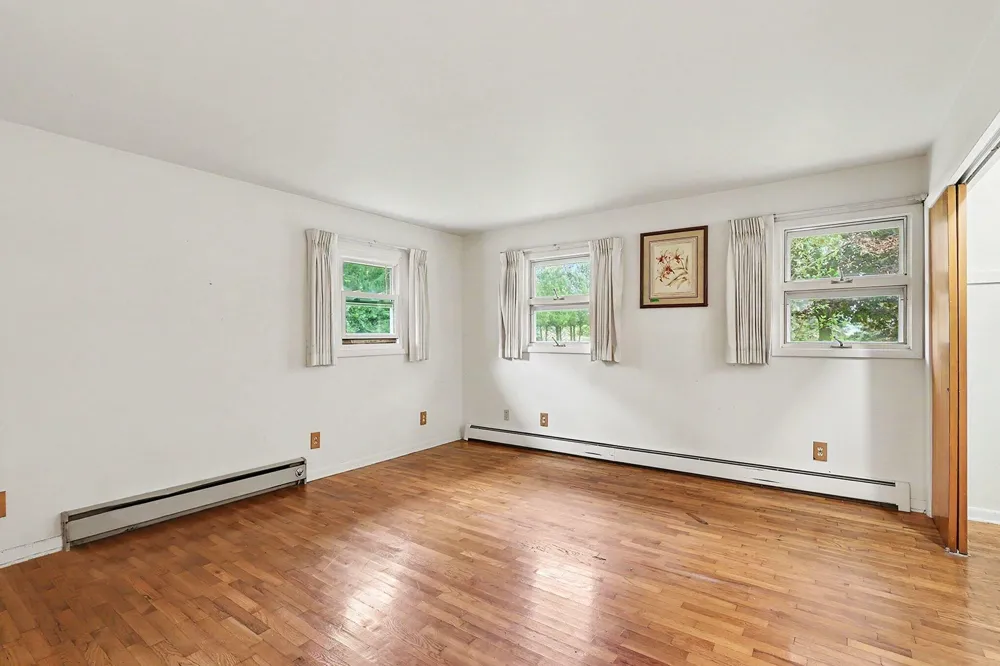 2891 71 1/2 STREET South Haven, MI 49090